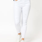 35371 - Distressed Pull On Jean - White