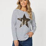 '- Relaxed fit - Round neckline - Long sleeves - Shaped hemline