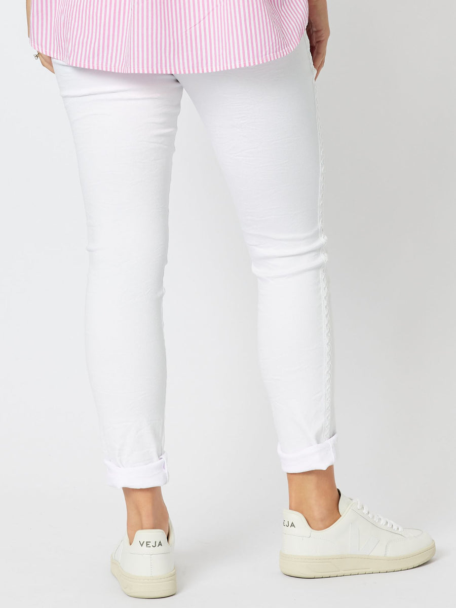 Threadz Women's Crushed Embellished Pull-On Jean - White
