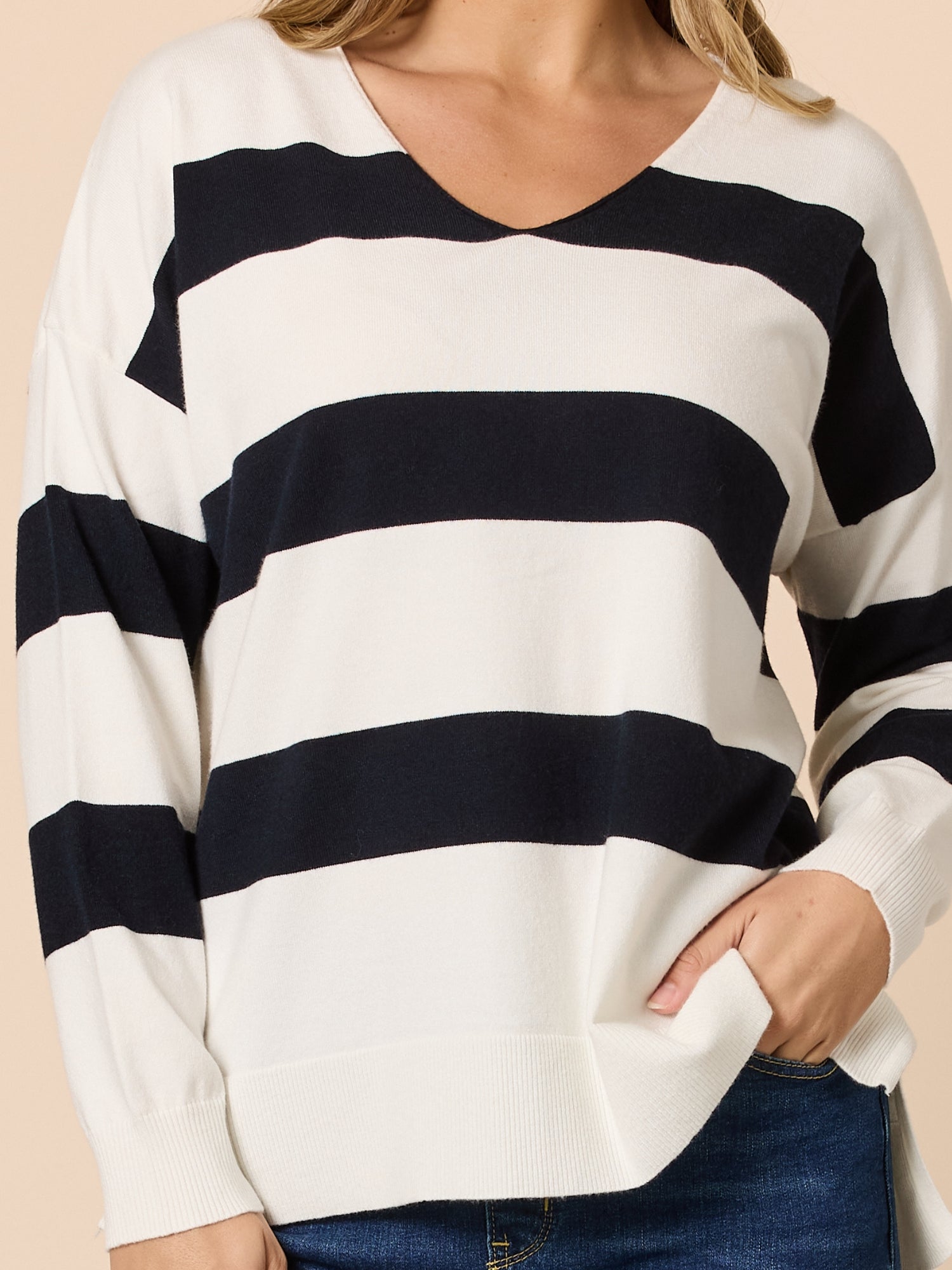 Crew V Neck Stripe Knit - Navy/ Ivory – Threadz
