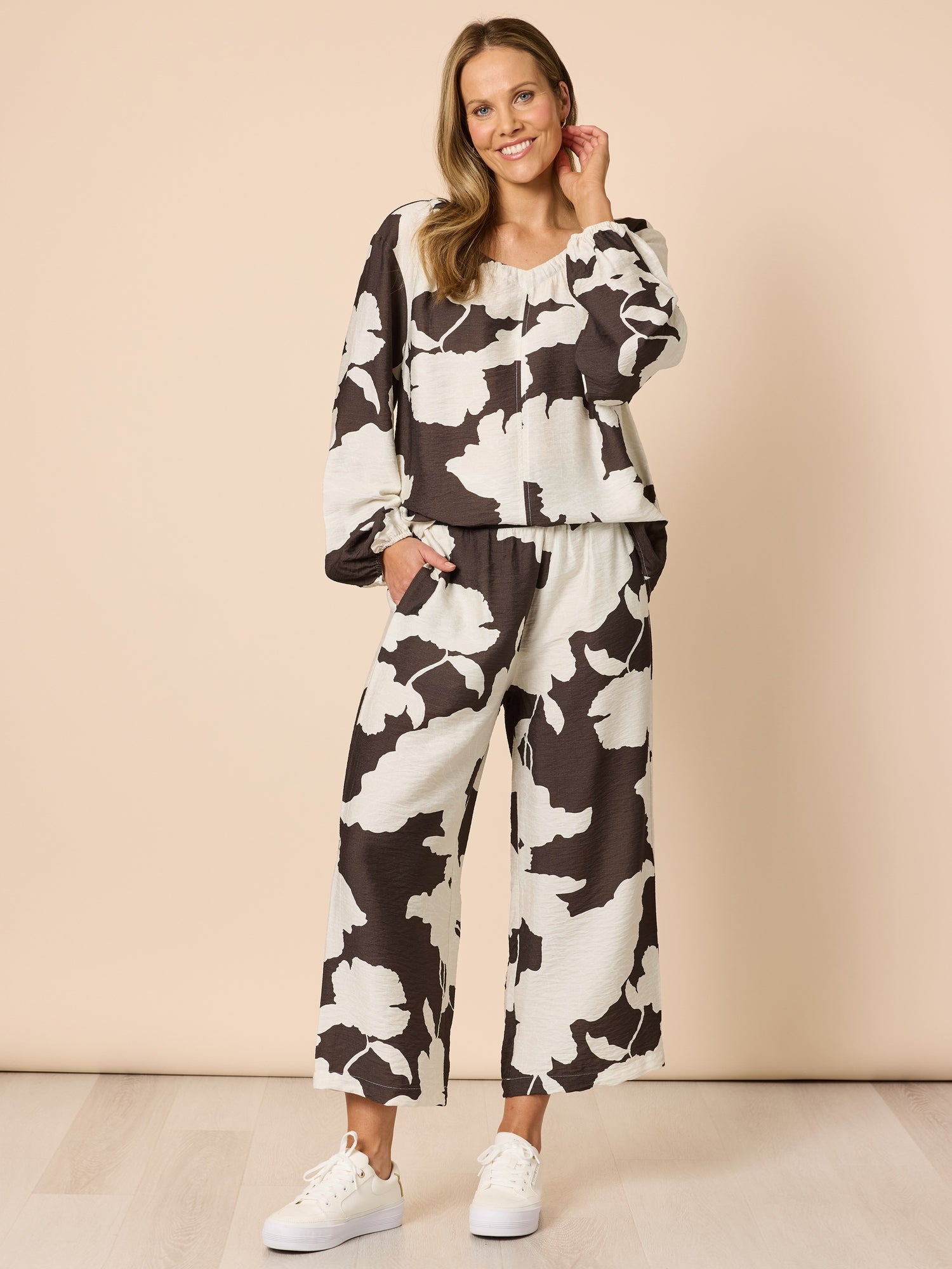 Toulouse Floral Print Top - Coffee Ivory – Threadz