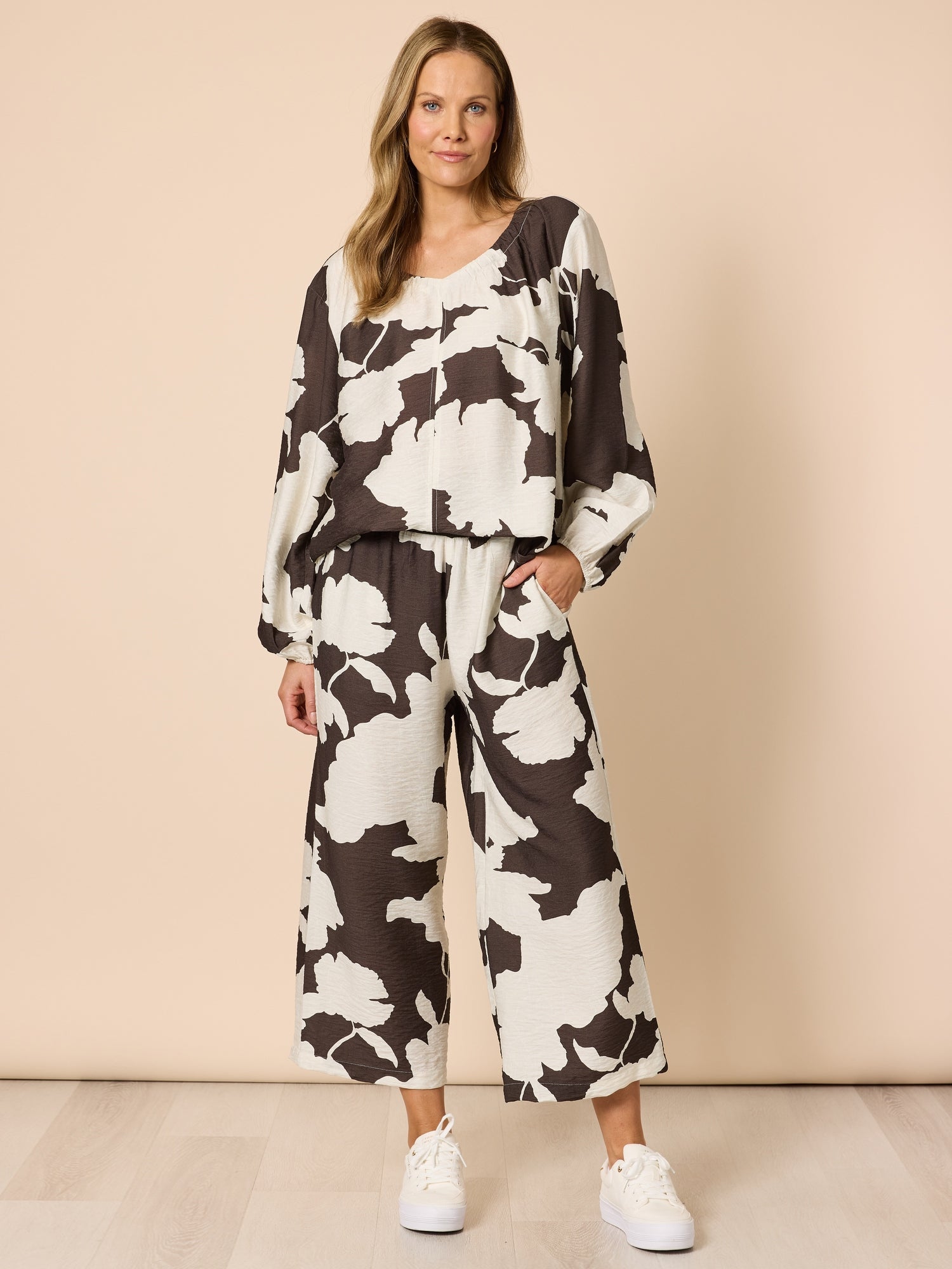 Toulouse Floral Print Top - Coffee Ivory – Threadz